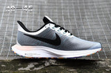 Lunar 35x Sneaker
