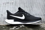 Lunar 35x Sneaker