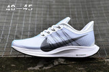 Lunar 35x Sneaker